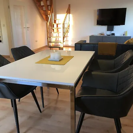 Am Kreuzberg Fuer 4 Personen Appartement